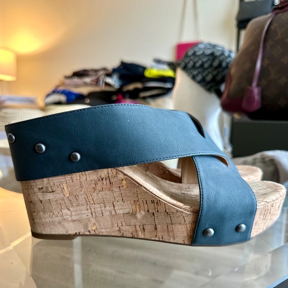NWOT Lucky Brand MYKALA Cork Wedge Sandals - Picture 2 of 8